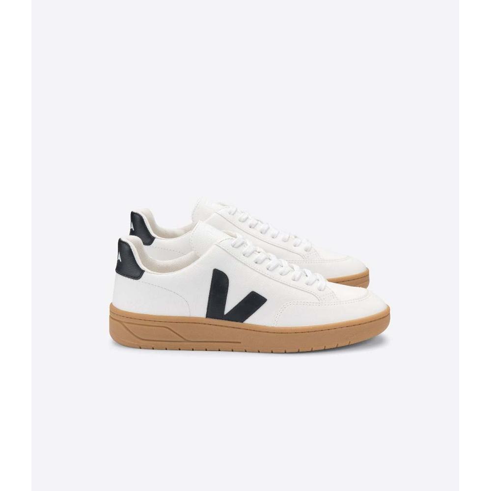 Women\'s Veja V-12 LEATHER Sneakers White/Black | SG 667CTV